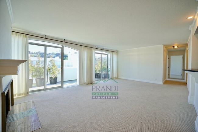 Foto del edificio - 2335 Shelter Bay Ave