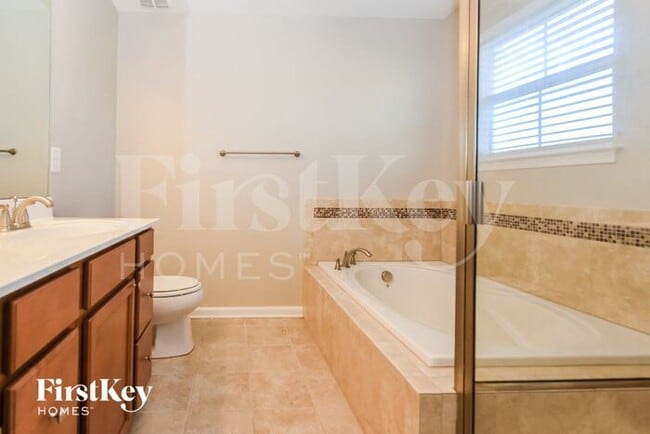 Foto del edificio - 12435 Lookout Point Dr