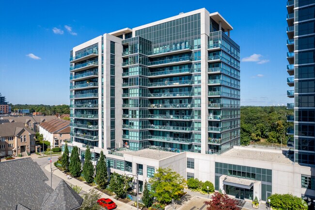 Building Photo - Scenic On Eglinton