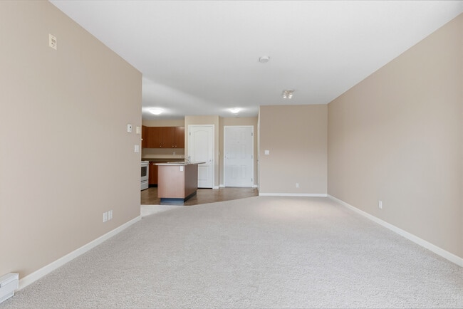 Building Photo - 7556-7556 Topaz Dr