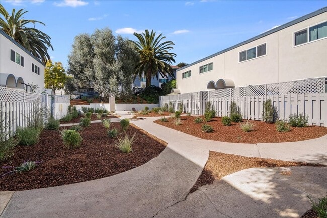 Building Photo - 110 Bodega Ln