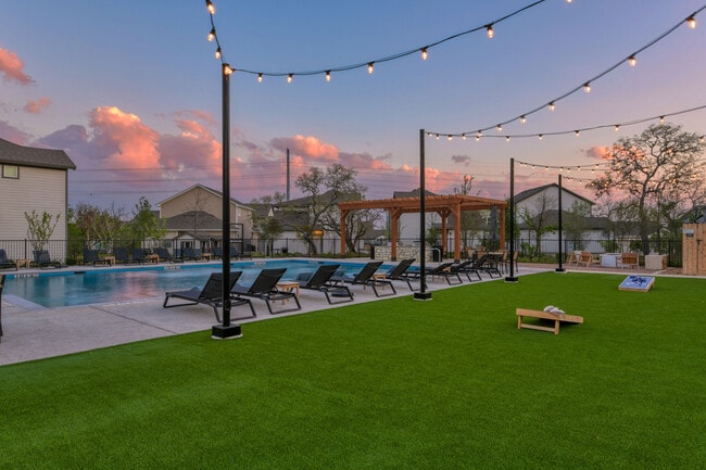 Building Photo - Ascend on Potranco
