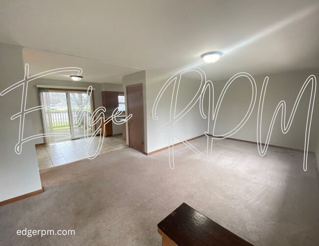 Building Photo - Now Available – Cozy 3 Bed / 2 Bath Ranch!