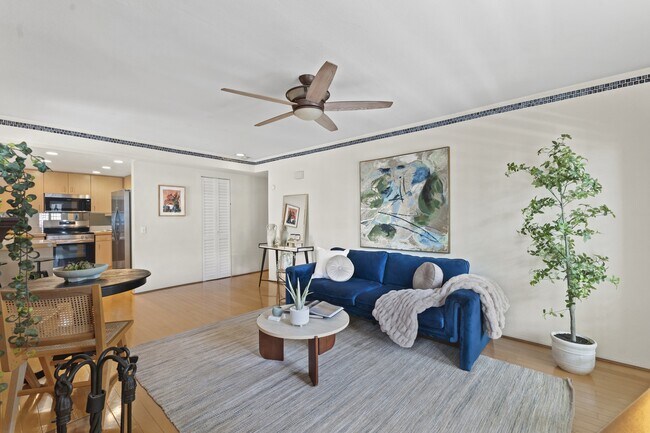 Foto del edificio - 3975 Hortensia St