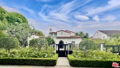 Building Photo - 610 N Arden Dr