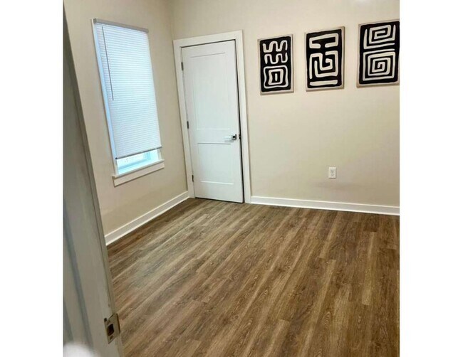 Foto del edificio - 7520 Hanover Ave