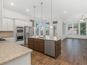 Building Photo - 27215 Symphony Creek Ln