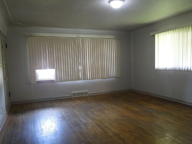 Foto del edificio - 175 N Stinson St