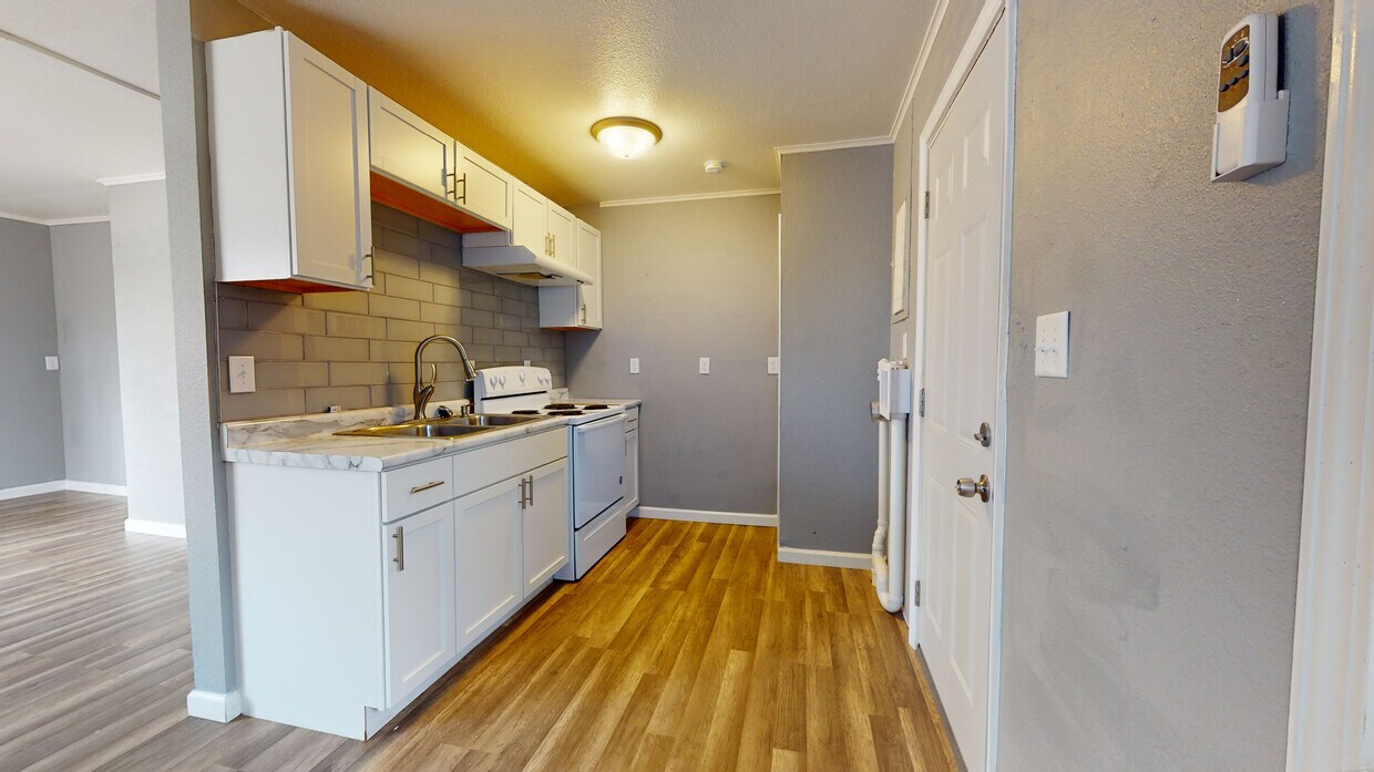 Primary Photo - 514 N Calhoun St