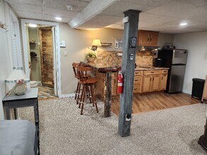 Building Photo - 206 Shepard Rd