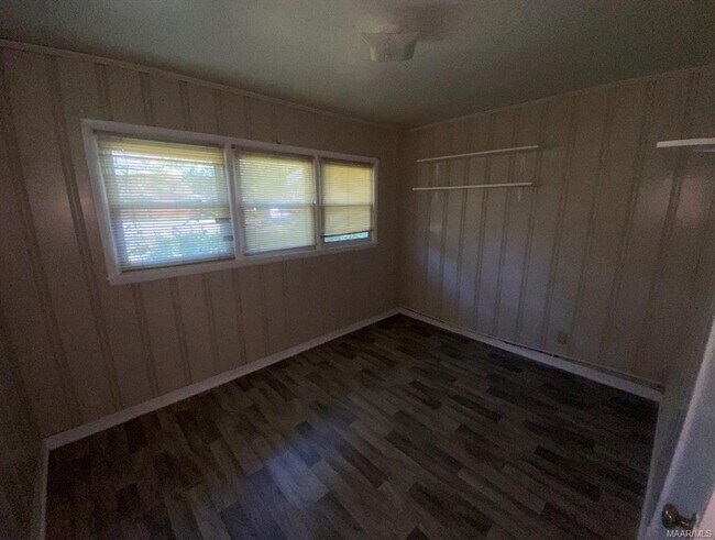 Foto del edificio - 2454 Spruce Curve