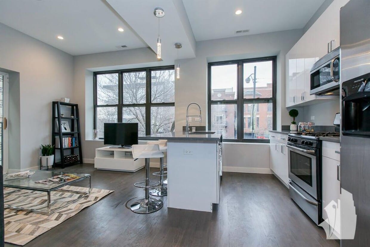 Foto principal - 2151 W Division St