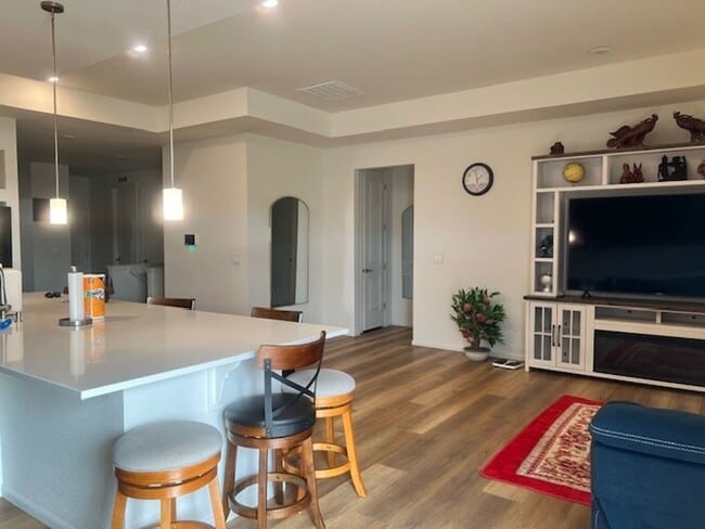 Foto del edificio - 21966 E 42nd Pl