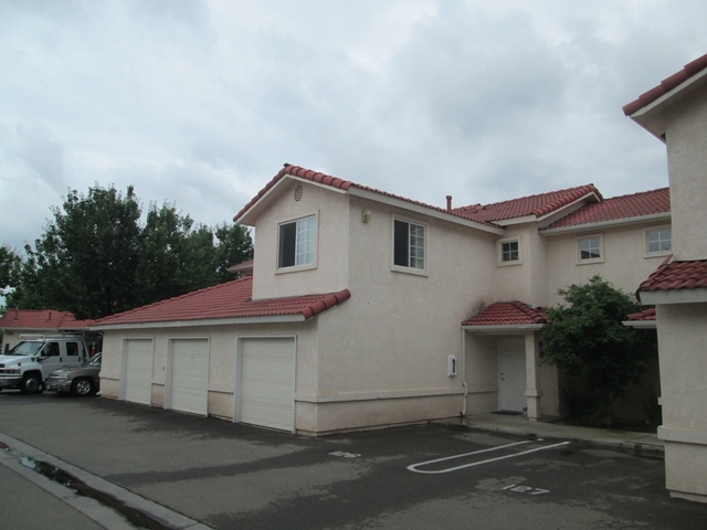 Building Photo - Bullard West Apartments