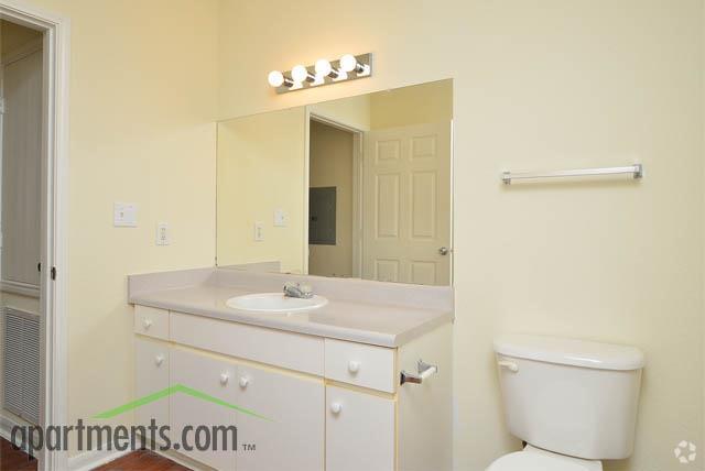 Baño - Concord at Allendale Apartments