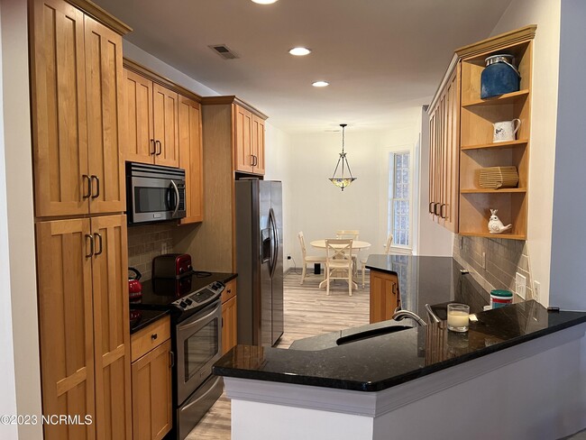 Building Photo - 4205 Stratton Village Ln