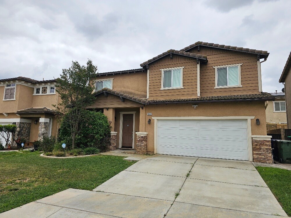 Foto principal - 13808 Utica St