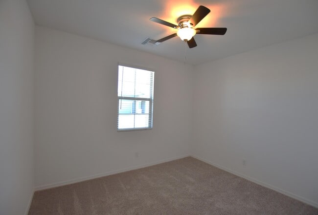 Foto del edificio - 37584 N Singletree Dr