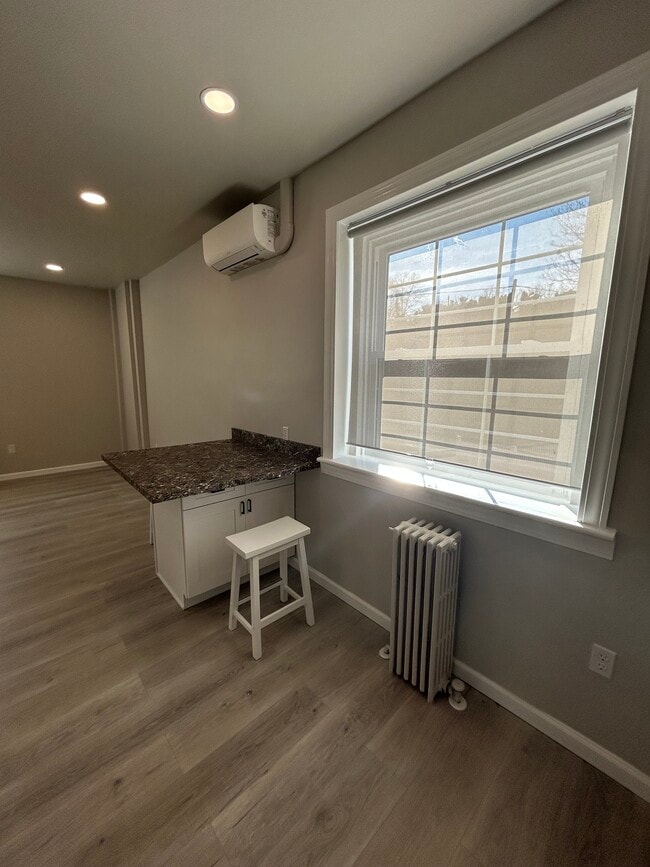 Foto del edificio - 1 Caroline Ave