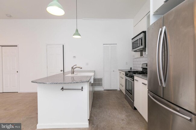 Building Photo - 307 Mosher St