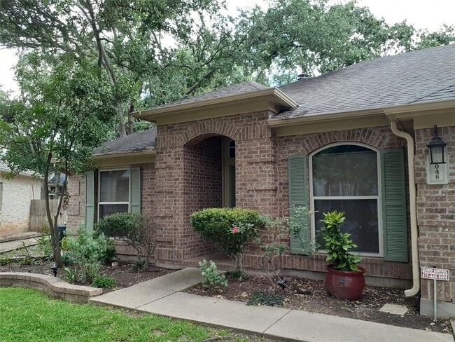 Building Photo - 2048 Cedar Grove Cove