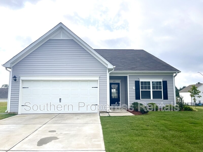 Foto principal - 453 Troy Dr