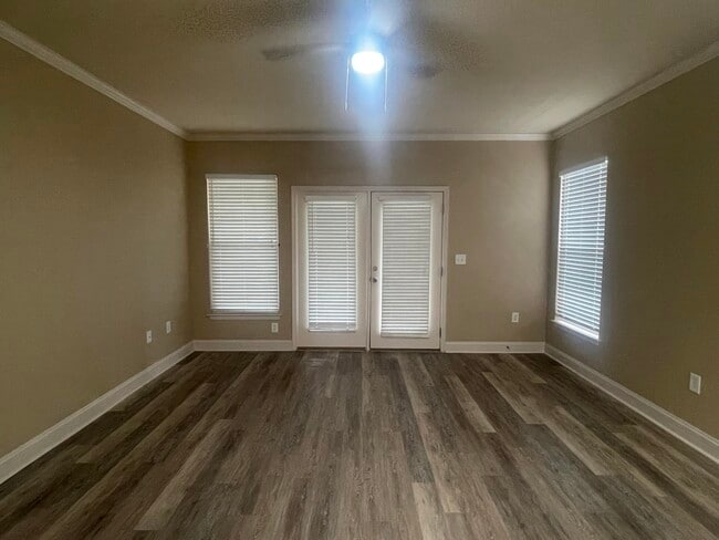Building Photo - 18 N Sand Palm Rd