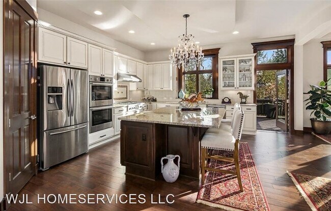 Building Photo - 4 br, 3.5 bath House - 2138 NW Harmony Wy