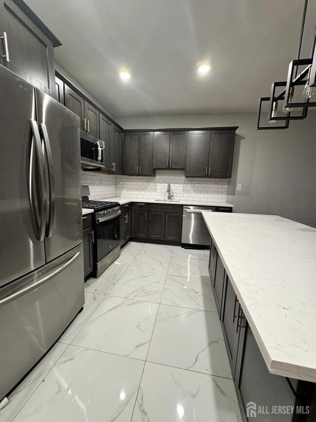 Building Photo - 61 N Grove St