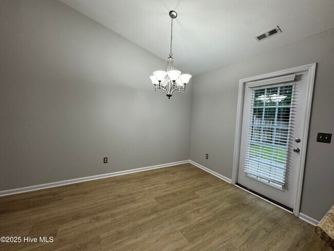 Foto del edificio - 199 Tylers Cove Way