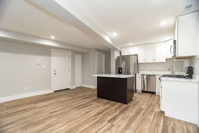 Foto del edificio - 4906 N Rockwell St