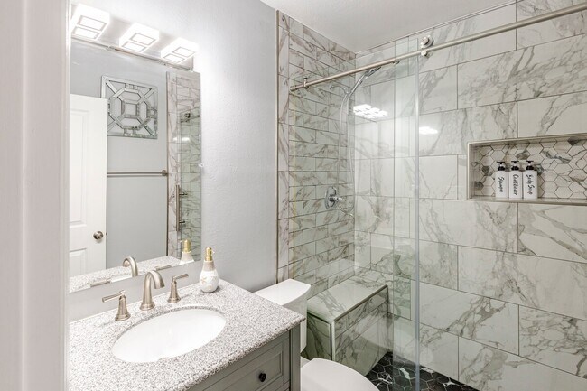 Foto del edificio - 6129 Wolff St