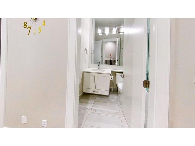 Building Photo - 17033 Fraser Hwy