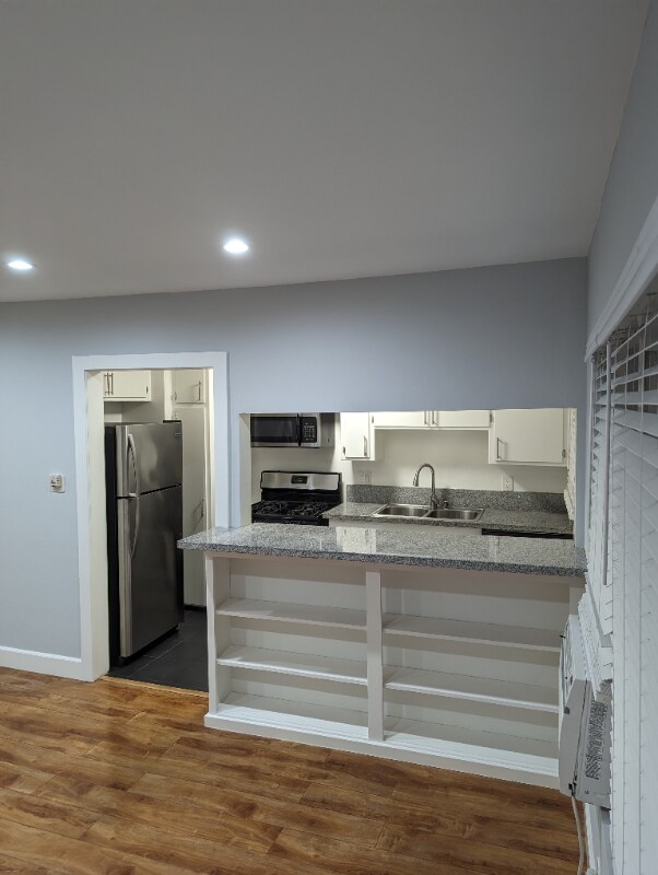 Foto del edificio - 7062 Lanewood Ave