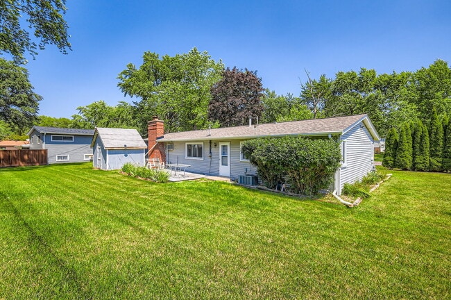 Foto del edificio - 36180 N Grandwood Dr