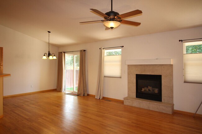 Foto del edificio - Wonderful Home in Central Fort Collins