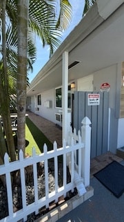 Foto del edificio - 1632 NE 4th Pl