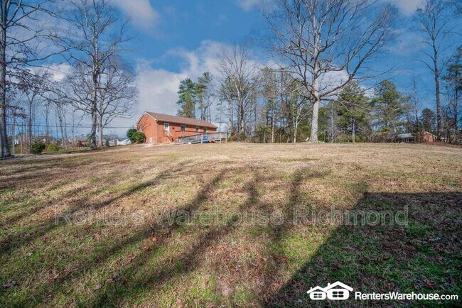 Building Photo - 5001 Otterdale Rd