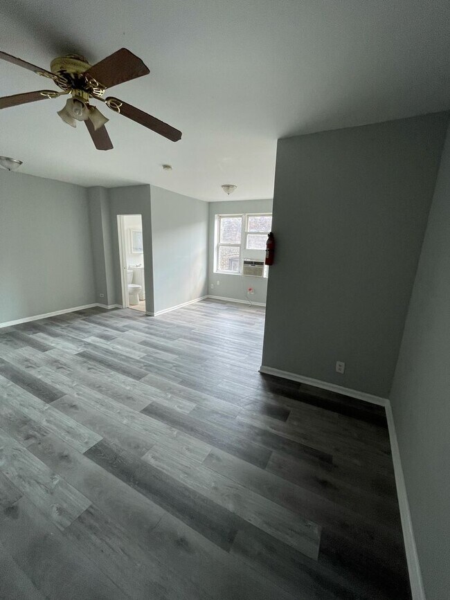 Foto del edificio - 6243 S Ashland Ave