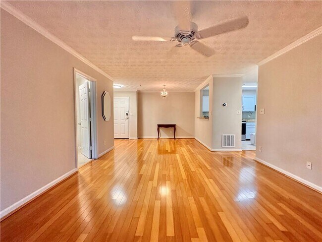 Foto del edificio - 970 Sidney Marcus Blvd NE