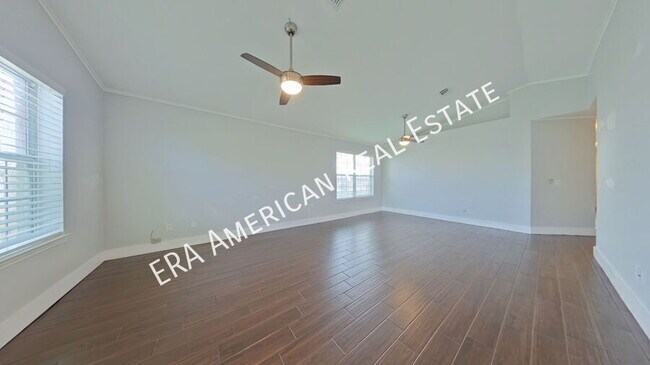 Foto del edificio - 415 Pristine Water Ln