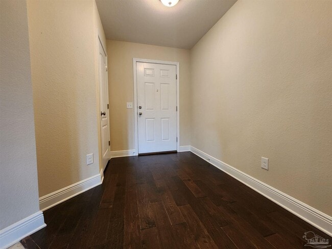 Foto del edificio - 6061 Twenty One Oaks Dr