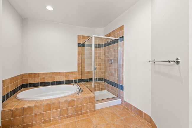 Photo - 4875 S Monaco St House