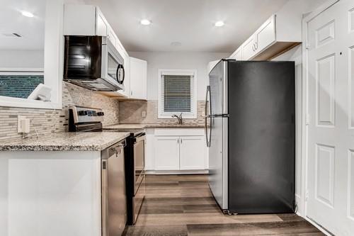 Foto del edificio - 3456 Glensford Dr