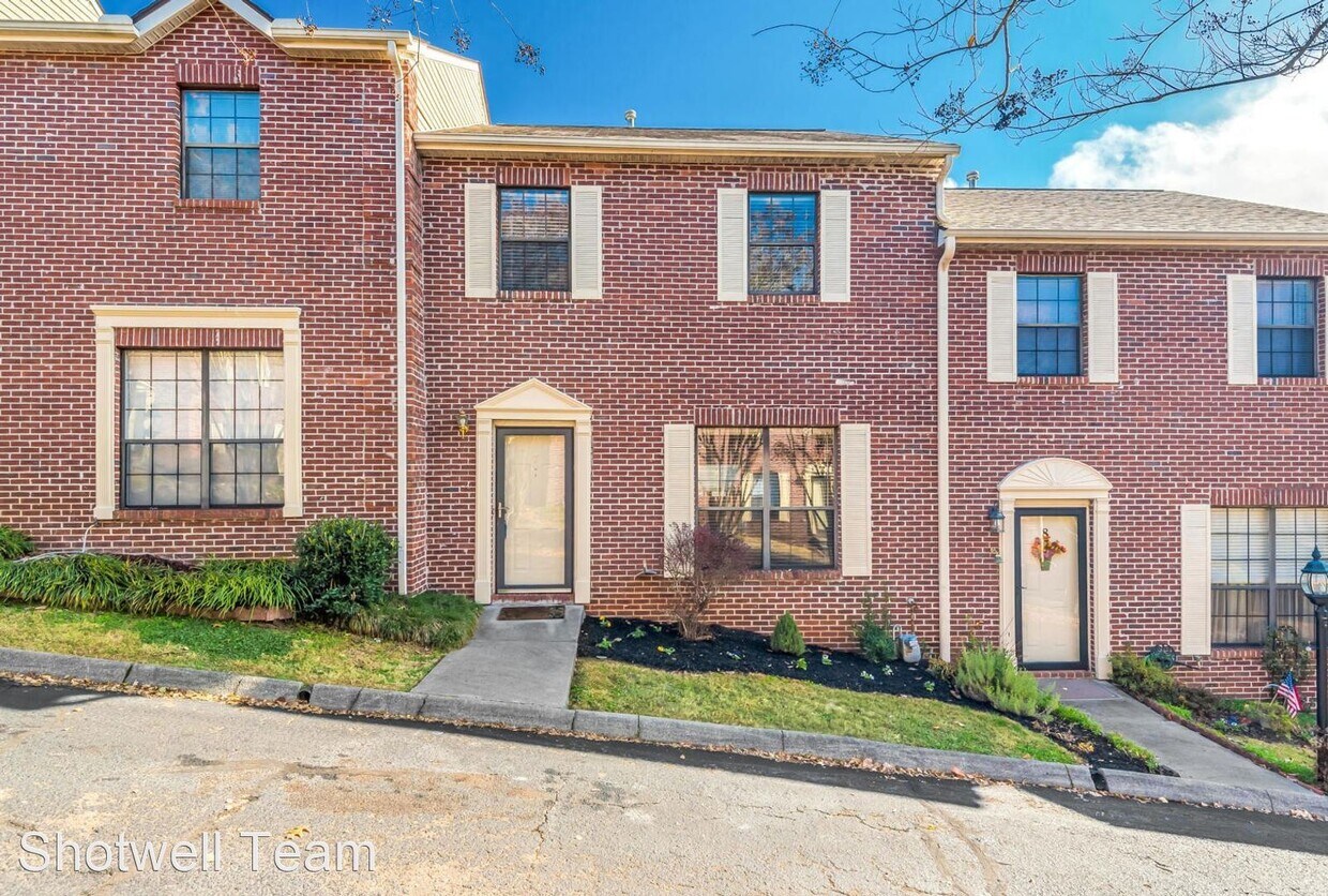 437 S Gallaher View Rd, Knoxville, TN 37919 House Rental in Knoxville