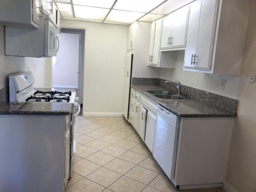 Building Photo - The Franciscan Apartments