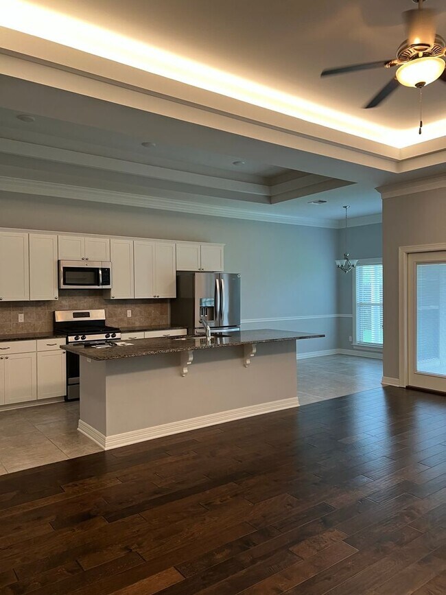 Foto del edificio - STUNNING AND IMMACULATE HOME IN WATERFORD ...