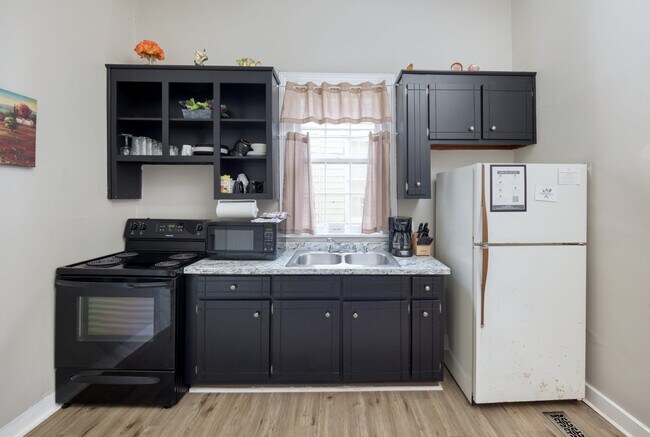 Foto del edificio - 707 2nd Ave