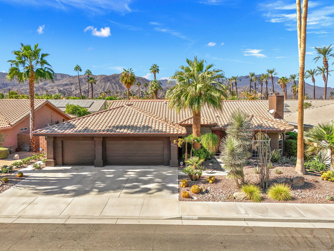 Foto principal - 44401 Kings Canyon Ln