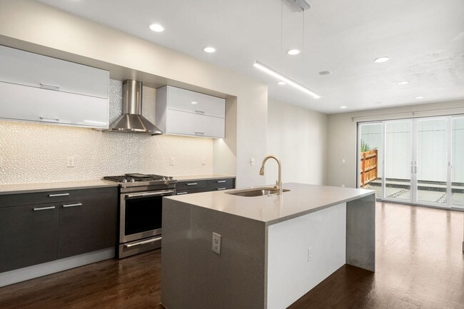 Photo - 3BD, 4BA Sunnyside Home With Office and Rooftop Deck